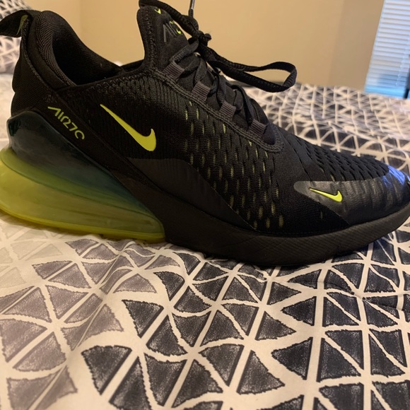 Air max 270s Black Volt Oil Grey - Picture 4 of 5